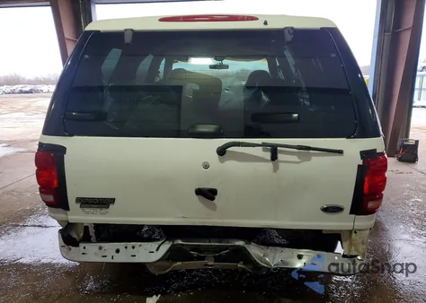 1999 Ford Expedition из США, поврежденный, VIN 1FMPU18L2XLA90246